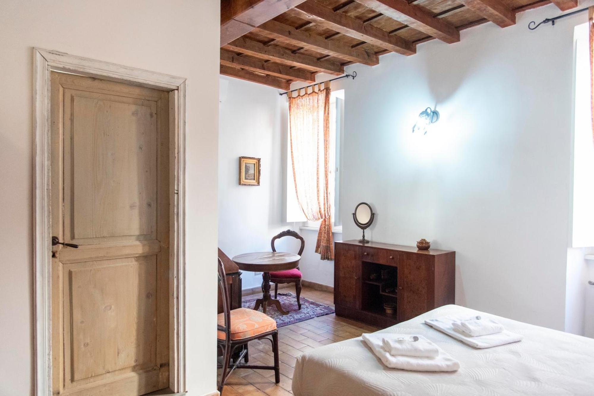 Monti Bespoke Apartment Roma Ngoại thất bức ảnh